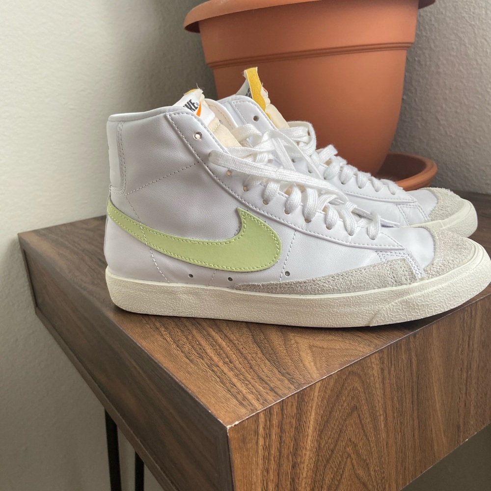 Nike Blazer Mid 77’s